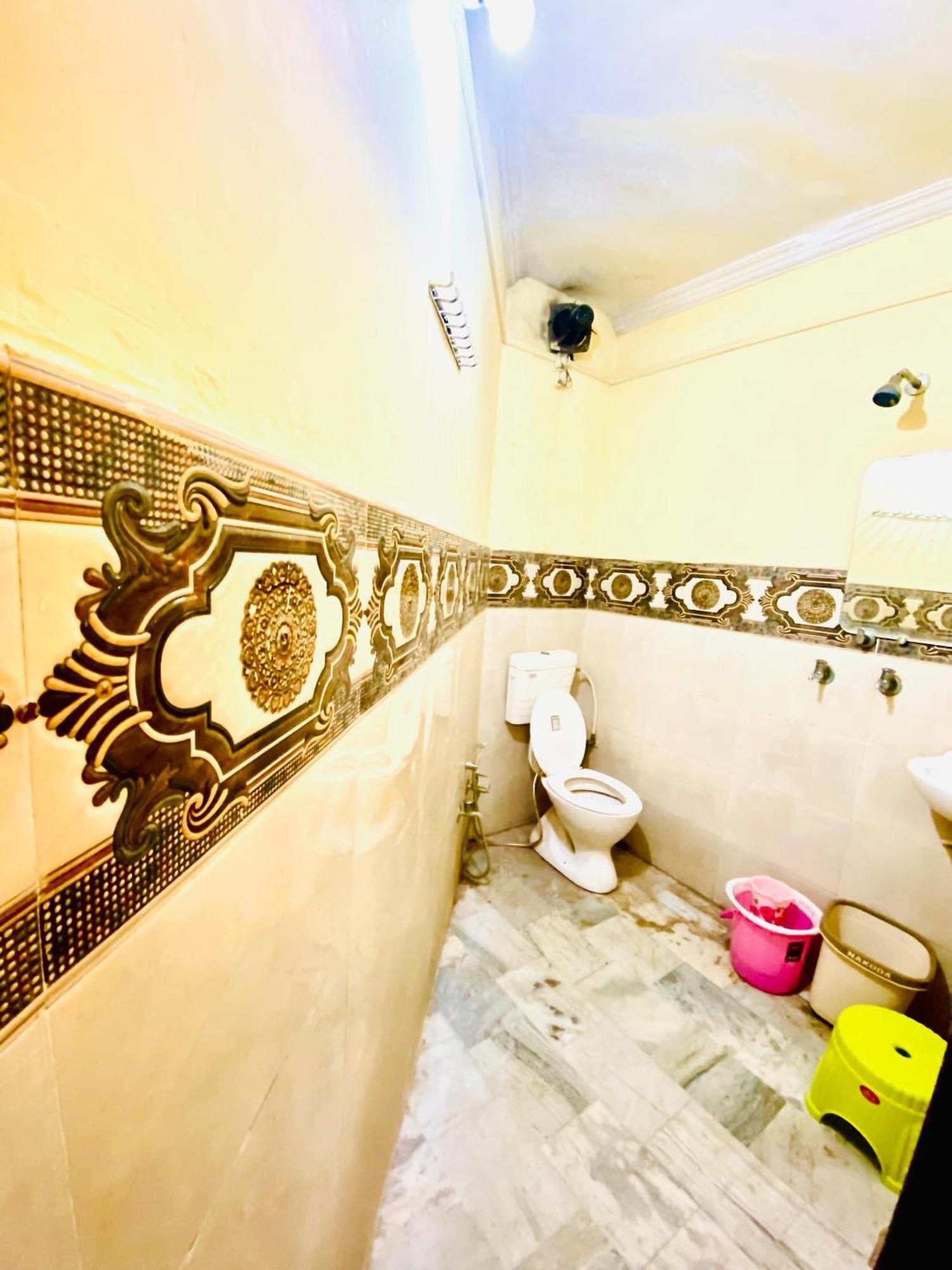 Namo Guest House Only For Indians Váránaszi Kültér fotó