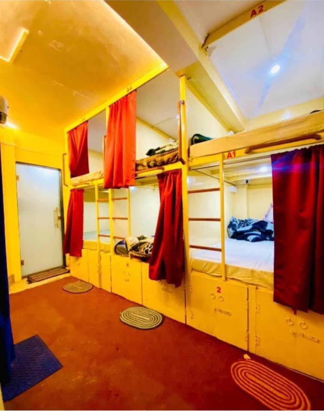 Namo Guest House Only For Indians Váránaszi Kültér fotó