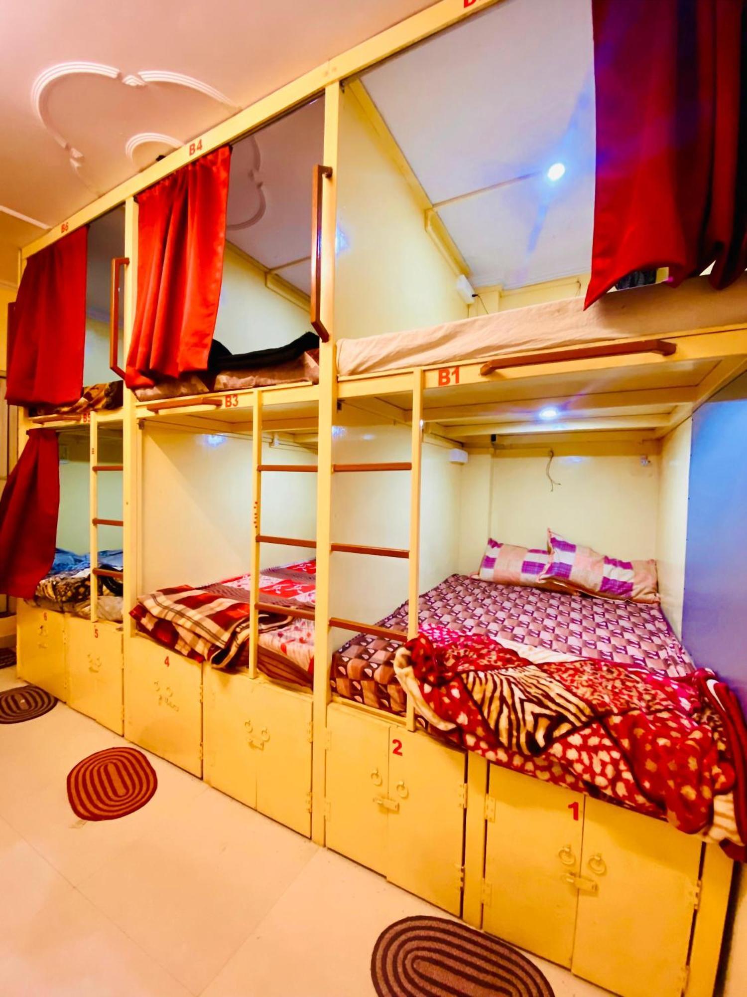 Namo Guest House Only For Indians Váránaszi Kültér fotó
